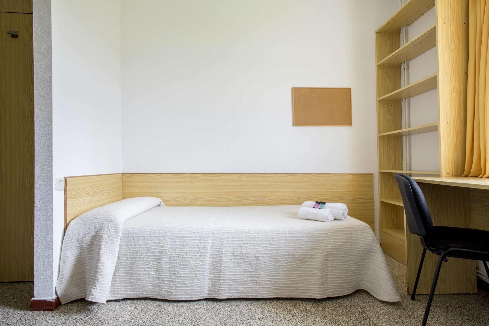 Residencia Universitaria Resa Siglo XXI 쿨리레도 외부 사진