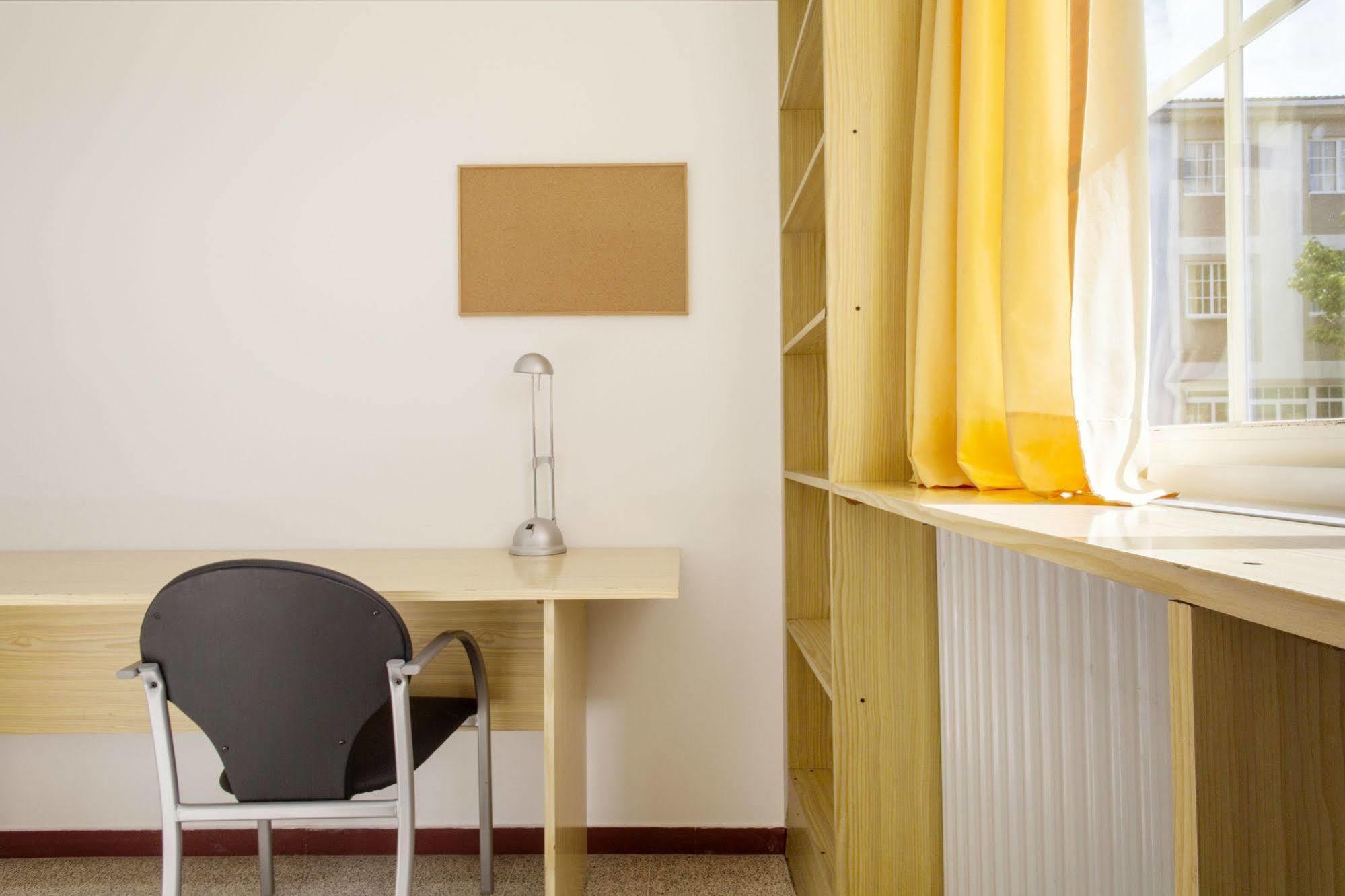 Residencia Universitaria Resa Siglo XXI 쿨리레도 외부 사진