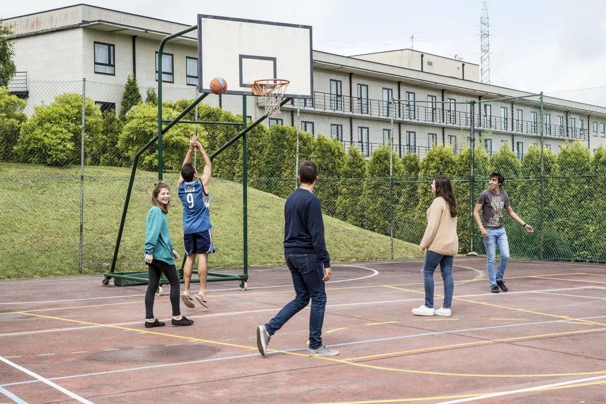 Residencia Universitaria Resa Siglo XXI 쿨리레도 외부 사진